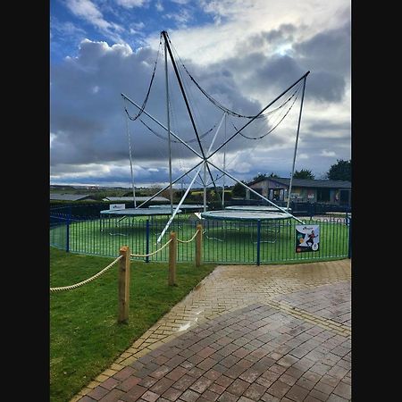 Exotic 3-Bed Caravan At Newquay Holiday Park Villa Luaran gambar