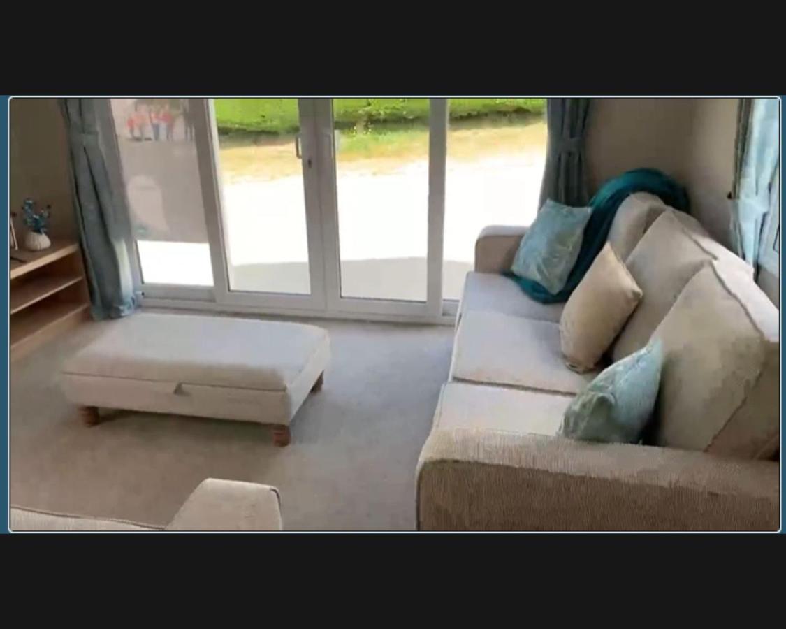 Exotic 3-Bed Caravan At Newquay Holiday Park Villa Luaran gambar