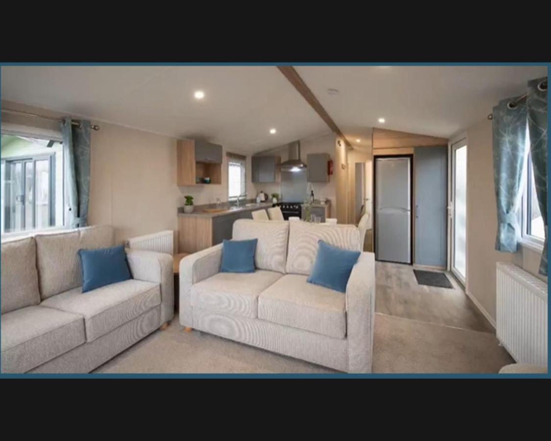Exotic 3-Bed Caravan At Newquay Holiday Park Villa Luaran gambar