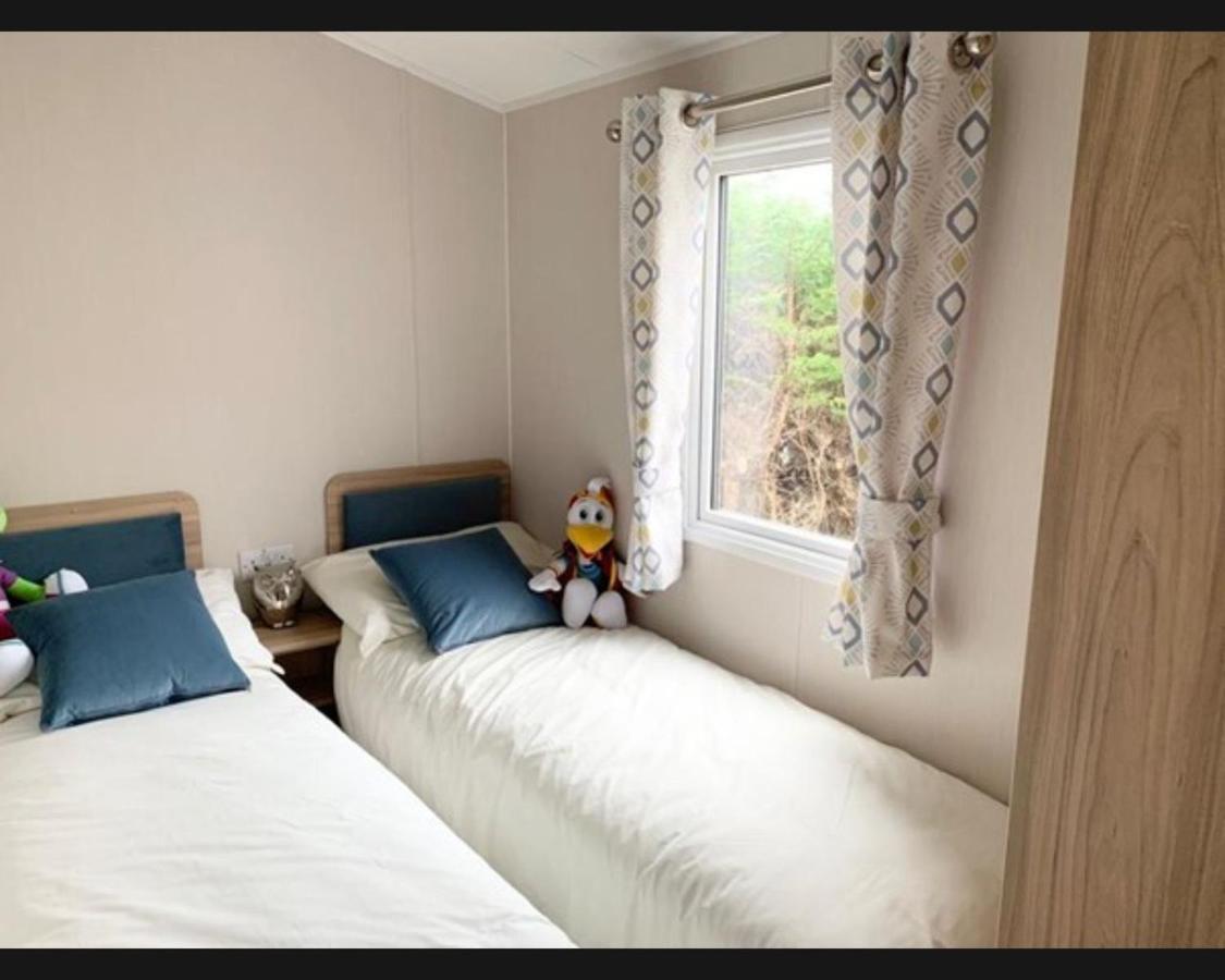 Exotic 3-Bed Caravan At Newquay Holiday Park Villa Luaran gambar