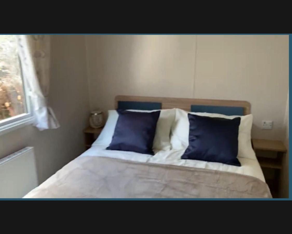 Exotic 3-Bed Caravan At Newquay Holiday Park Villa Luaran gambar
