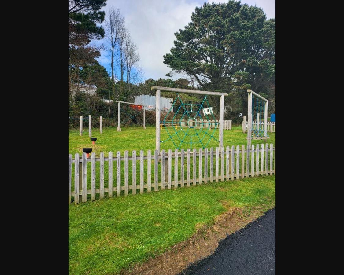 Exotic 3-Bed Caravan At Newquay Holiday Park Villa Luaran gambar